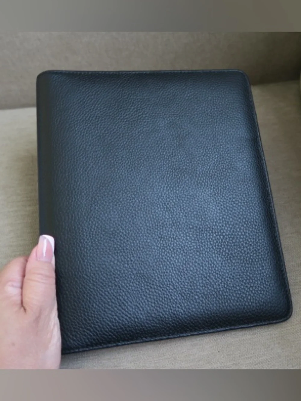 CLOTH & PAPER: Black Leather Zipfolio Organizer